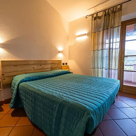 Apartamento Su Due Piani A Marciana Marina *