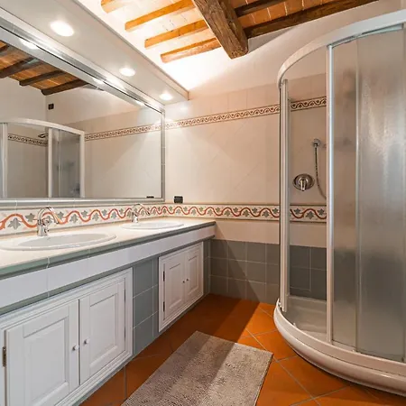 Su Due Piani A Marciana Marina Appartement
